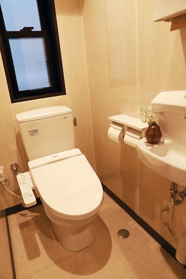 Hostel Taichi House Osaka Exterior photo